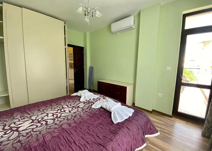 Paradise Deluxe Apartment