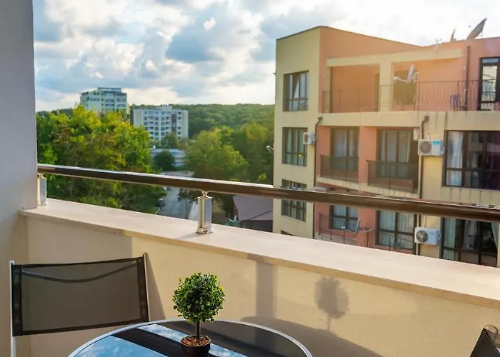 Paradise Deluxe Primorsko