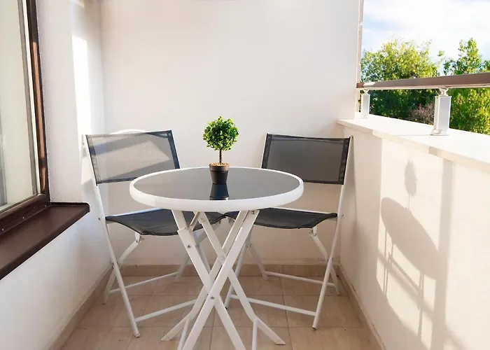 Apartment Paradise Deluxe Primorsko