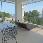 Paradise Deluxe * Πριμόρσκο