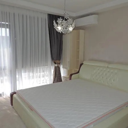 Paradise Deluxe Apartment Primorsko