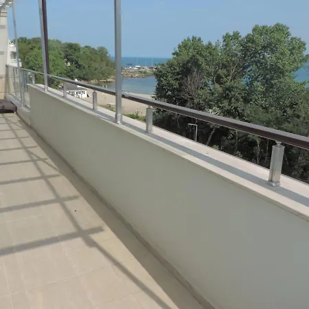 Paradise Deluxe Apartament Primorsko