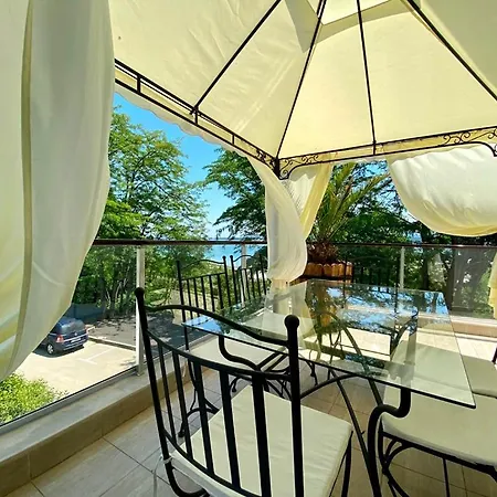 Apartment Paradise Deluxe Primorsko
