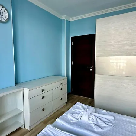 Apartment Paradise Deluxe Primorsko