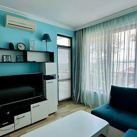 Paradise Deluxe Apartment *