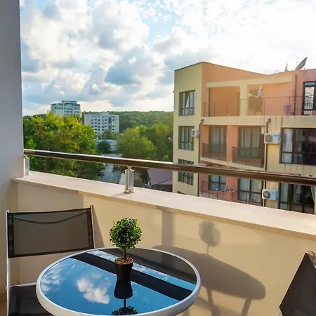 Paradise Deluxe Primorsko