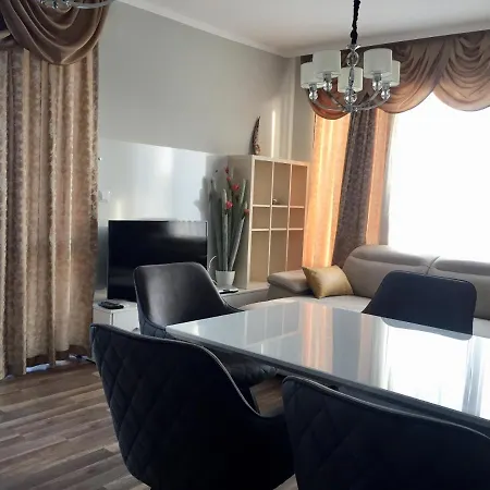 Paradise Deluxe Apartment *