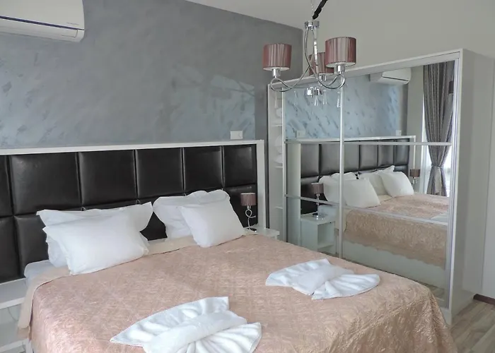 Paradise Deluxe * Primorszko