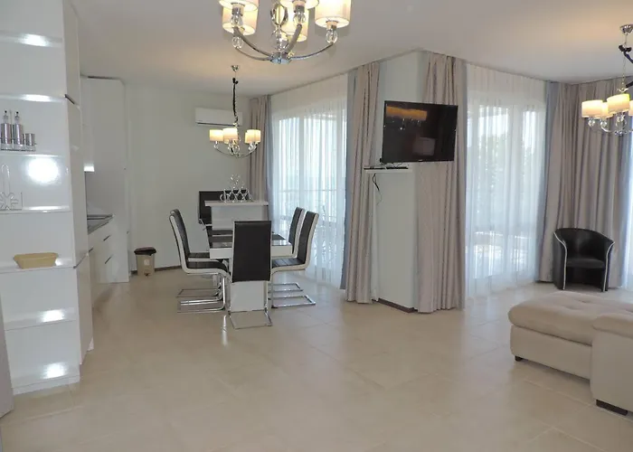 Paradise Deluxe Primorszko