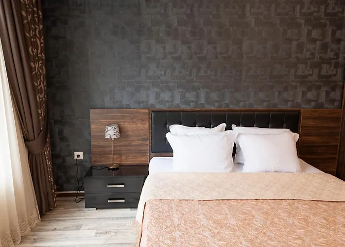 Paradise Deluxe * Primorszko