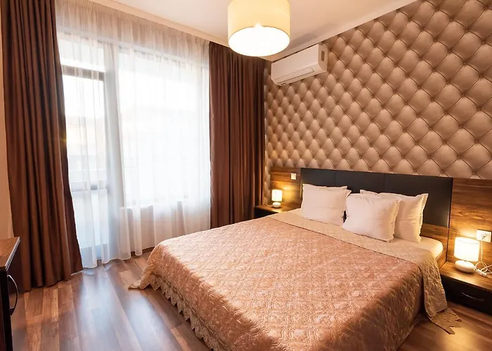 Paradise Deluxe * Primorszko